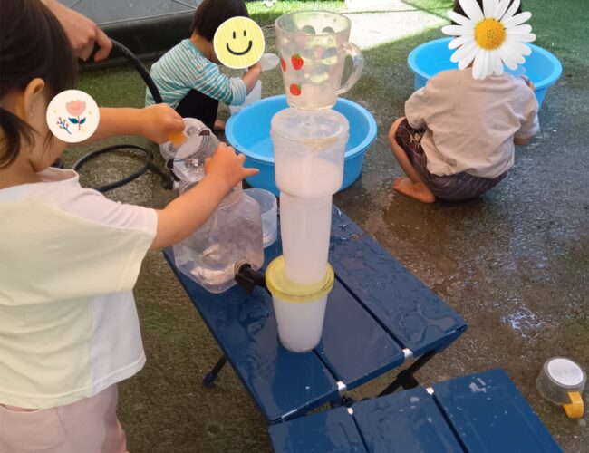 ☆泡遊びや色水遊び　楽しいね☆